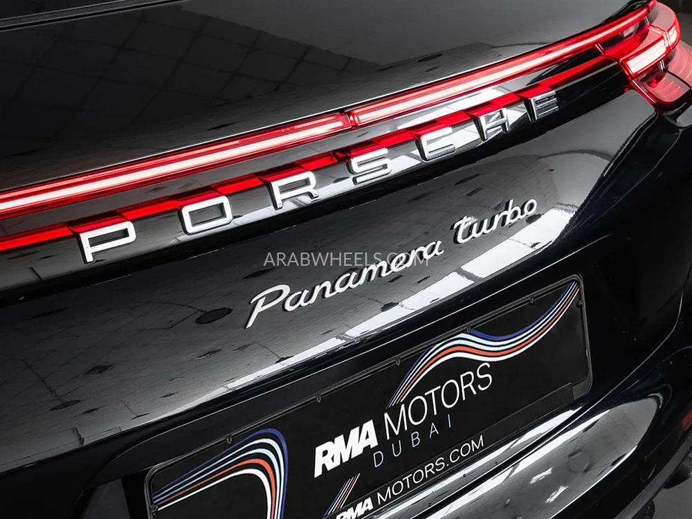 Porsche Panamera 2018 for Sale in Dubai Image-16