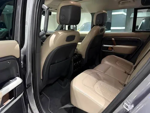 Land Rover Defender 110 HSE (P400) 2022