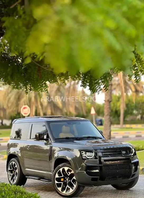 لاند روفر ديفندر 2022 for Sale in دبي Image-11