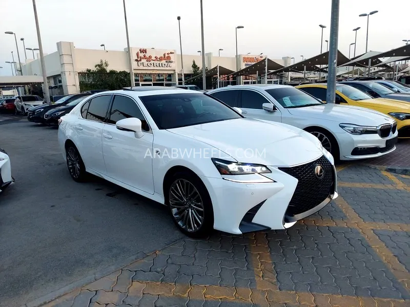 Lexus GS 2017 for Sale in Sharjah Image-2