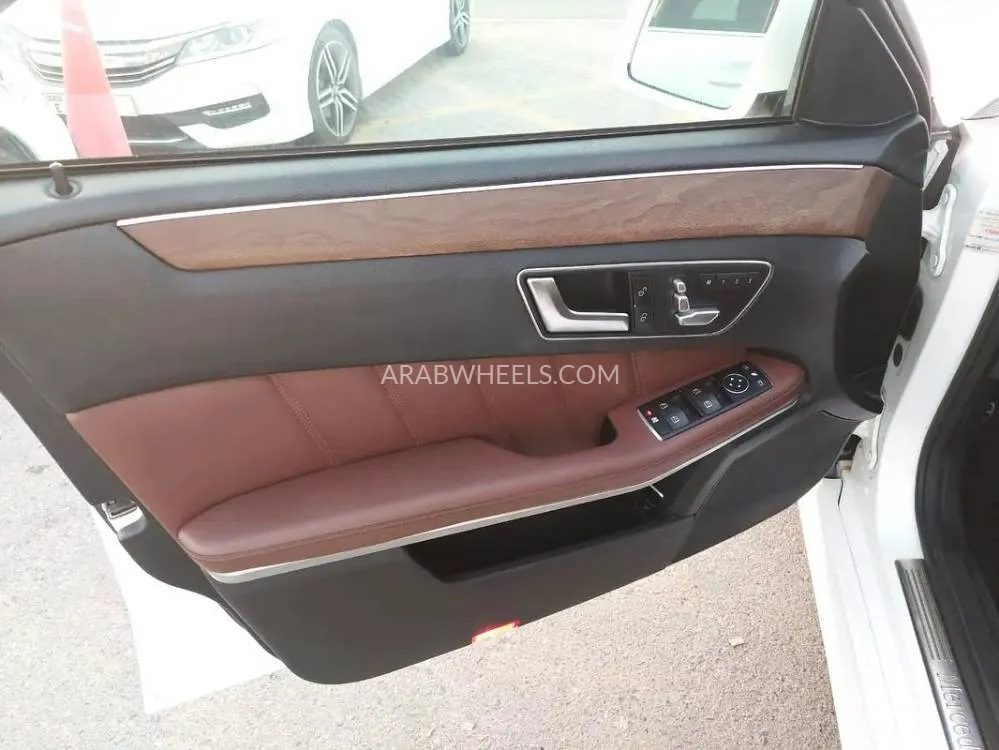 Mercedes Benz E Class 2016 for Sale in Sharjah Image-6