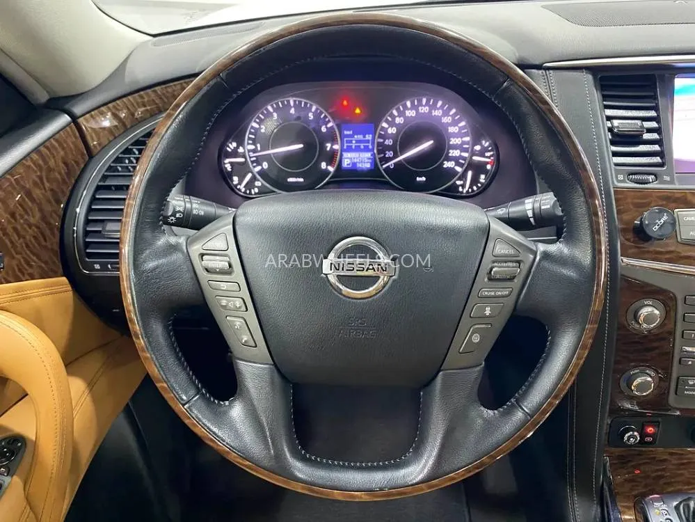 Nissan Patrol 2019 for Sale in Dubai Image-12