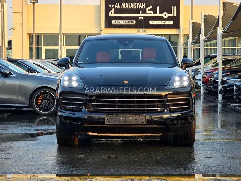Porsche Cayenne 2023 for Sale in Sharjah Image-18