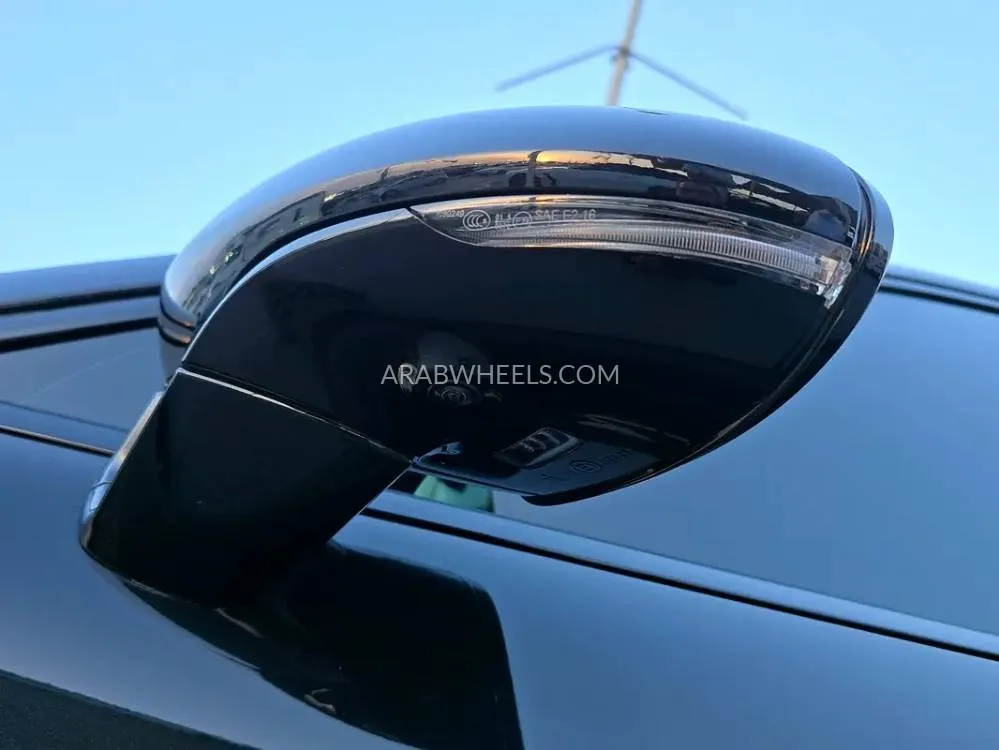 Porsche Panamera 2021 for Sale in Sharjah Image-5