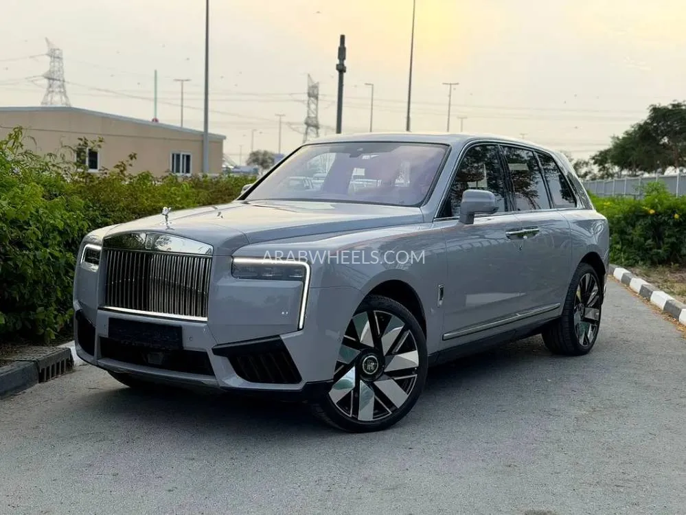 Rolls Royce Cullinan 2025 for Sale in Dubai Image-3