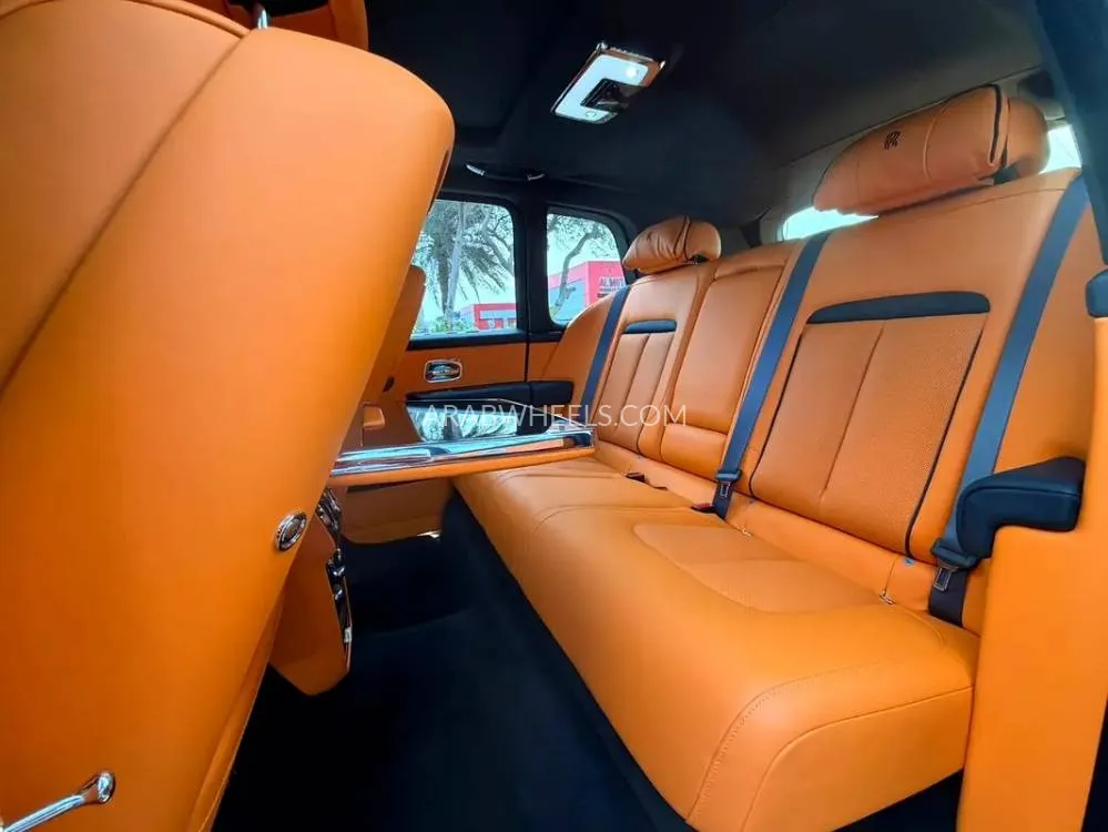 Rolls Royce Cullinan 2025 for Sale in Dubai Image-5