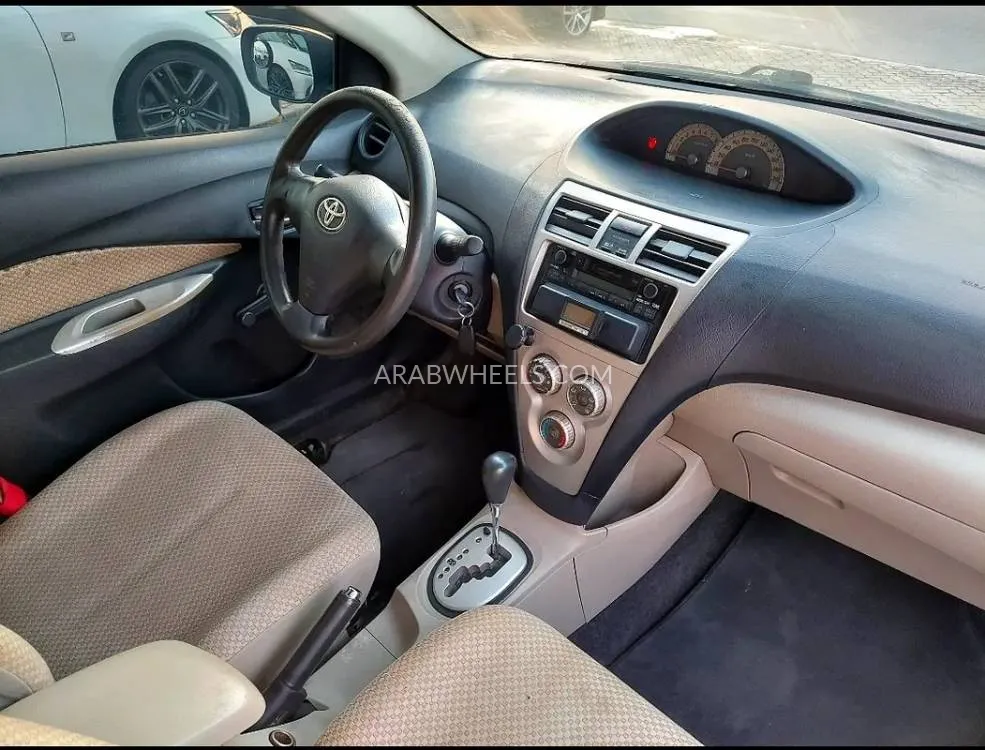 تويوتا يارس 2008 for Sale in الشارقة Image-5