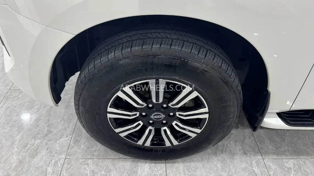 Nissan Patrol 2024 for Sale in Dubai Image-5