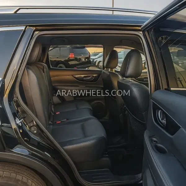 Nissan X-Trail 2018 for Sale in Dubai Image-9
