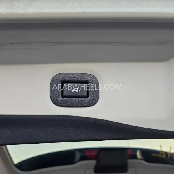 Nissan X-Trail 2018 for Sale in Dubai Image-17