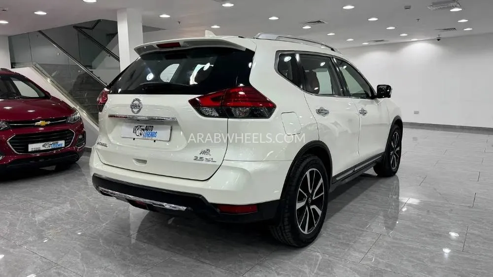Nissan X-Trail 2021 for Sale in Dubai Image-5