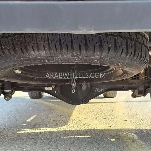 Toyota Hilux 2018 for Sale in Dubai Image-8