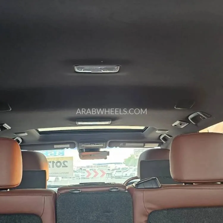 Toyota Land Cruiser 2017 for Sale in Dubai Image-13