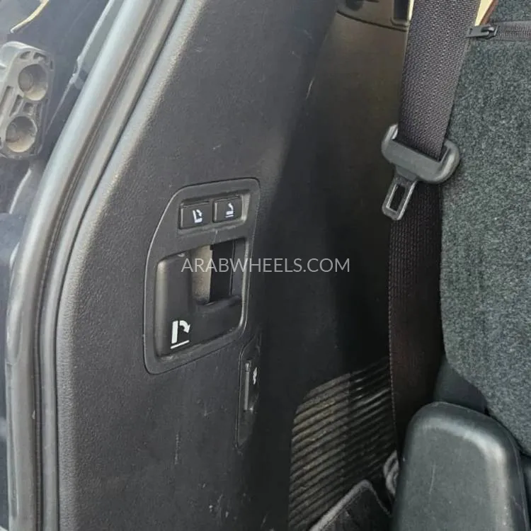 Toyota Land Cruiser 2017 for Sale in Dubai Image-32