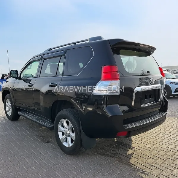 Toyota Land Cruiser Prado 2013 for Sale in Dubai Image-3