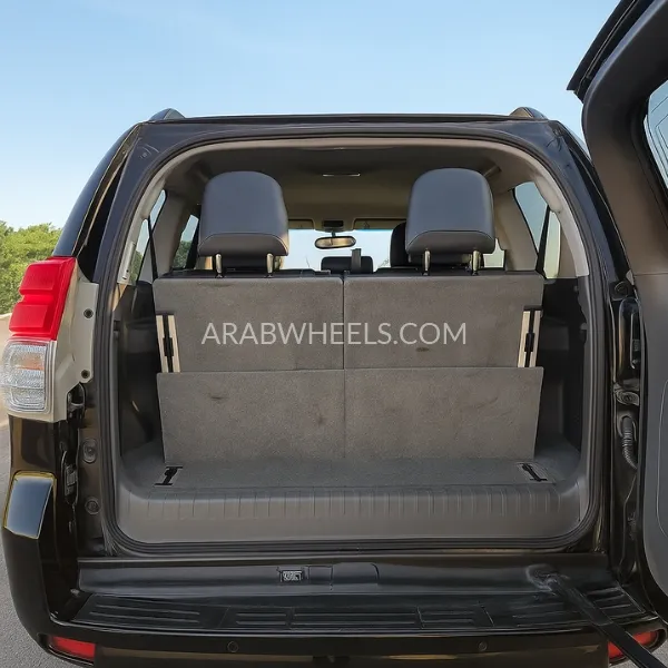 Toyota Land Cruiser Prado 2013 for Sale in Dubai Image-9