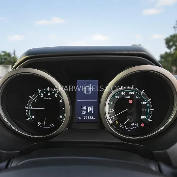 Toyota Land Cruiser Prado 2013 for Sale in Dubai Image-11