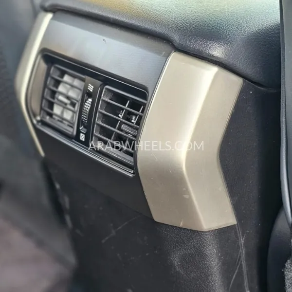 Toyota Land Cruiser Prado 2013 for Sale in Dubai Image-13