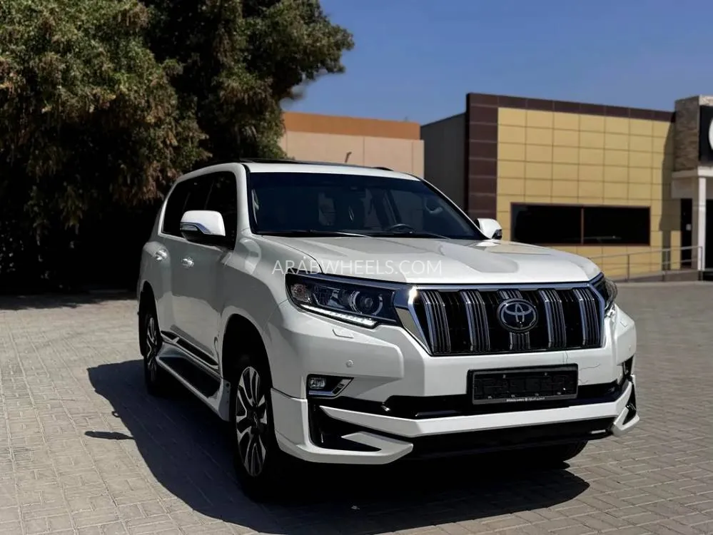 Toyota Land Cruiser Prado 2023 for Sale in Sharjah Image-5