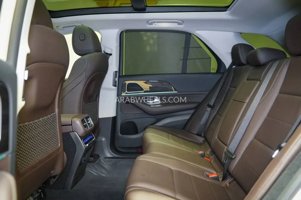 مرسيدس بنز GLS 2022 for Sale in دبي Image-12