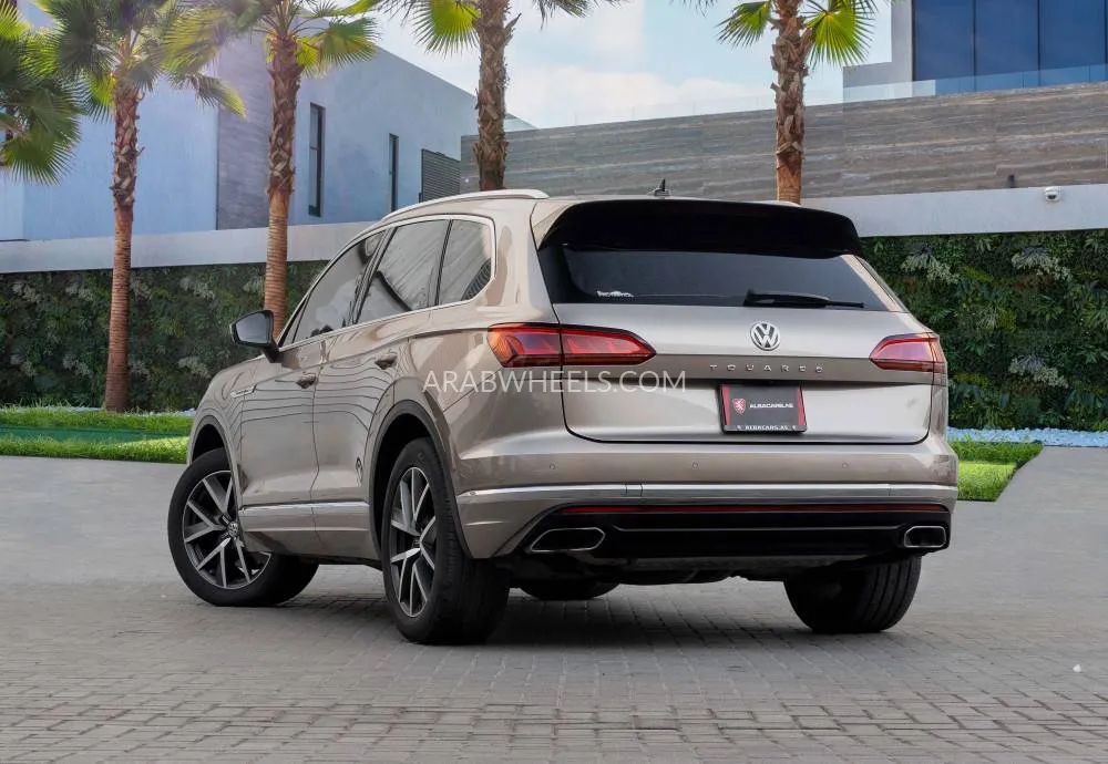 Volkswagen Touareg 2019 for Sale in Dubai Image-5