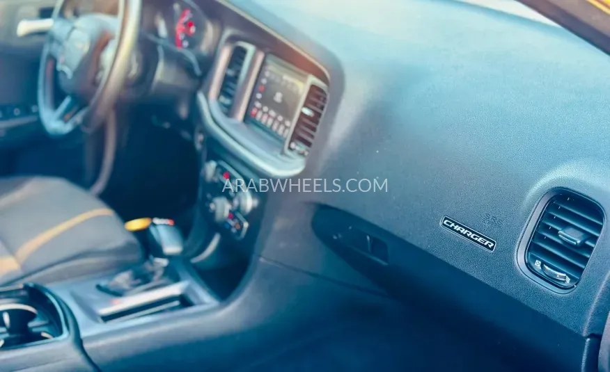 دودج تشارجر 2023 for Sale in الشارقة Image-10