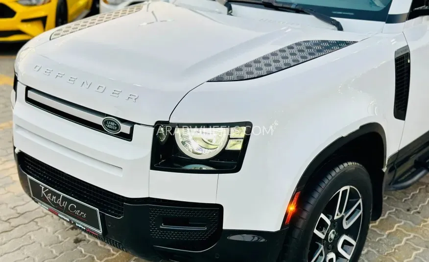 لاند روفر ديفندر 2023 for Sale in الشارقة Image-2