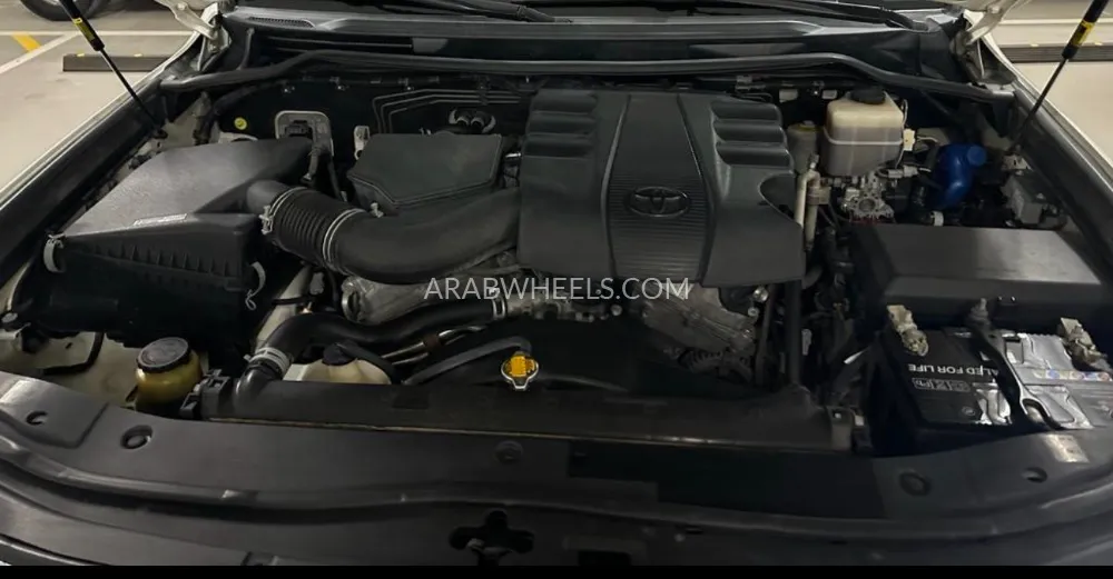 تويوتا لاند كروزر 2015 for Sale in دبي Image-7