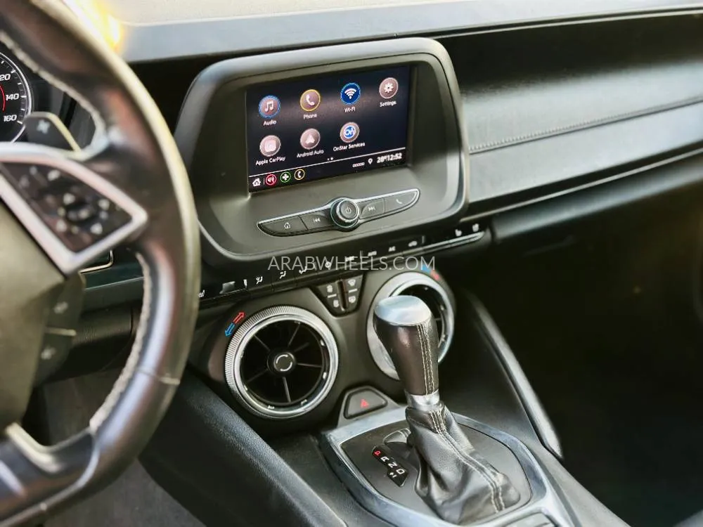 شيفروليه كامارو 2020 for Sale in الشارقة Image-10