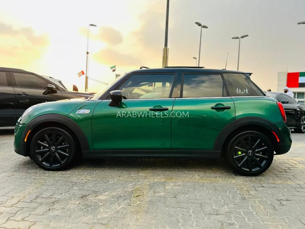 Mini Cooper 2021 for Sale in Sharjah Image-8