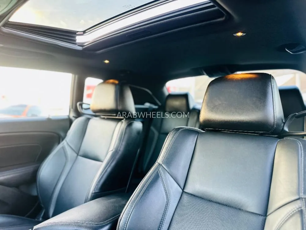 Dodge Challenger 2022 for Sale in Sharjah Image-13