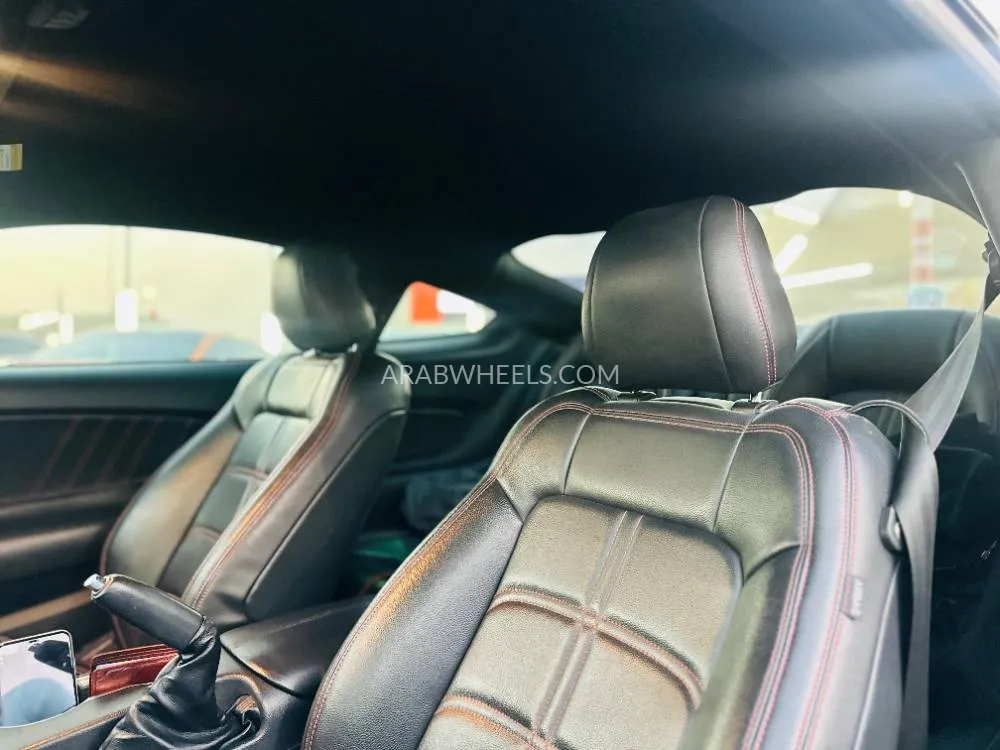 Ford Mustang 2019 for Sale in Sharjah Image-12