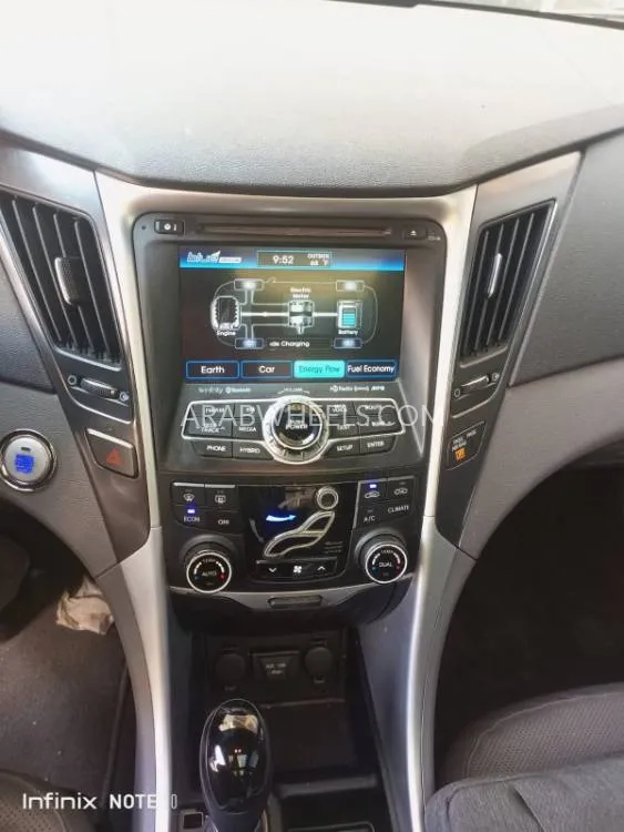 Hyundai Sonata 2011 for Sale in Dubai Image-12