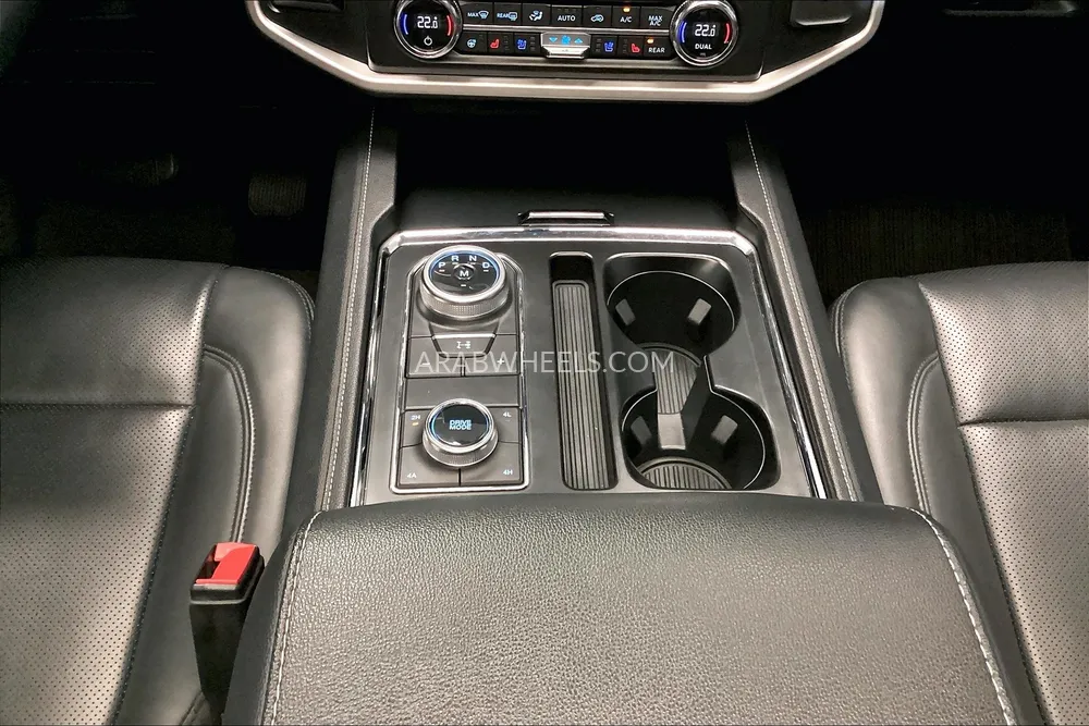 فورد إكسبيديشن 2022 for Sale in الشارقة Image-11