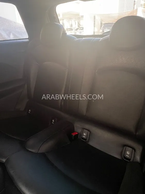 Mini Cooper 2016 for Sale in Al Ain Image-4