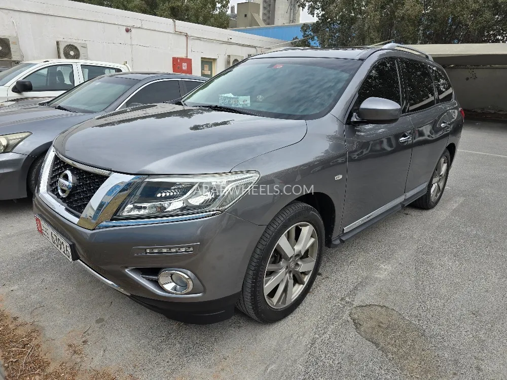 Nissan Pathfinder 2015 for Sale in Abu Dhabi Image-3
