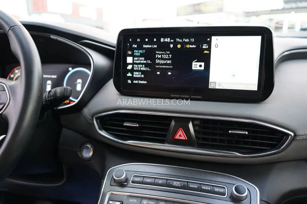 Hyundai Santa Fe 2023 for Sale in Ajman Image-15