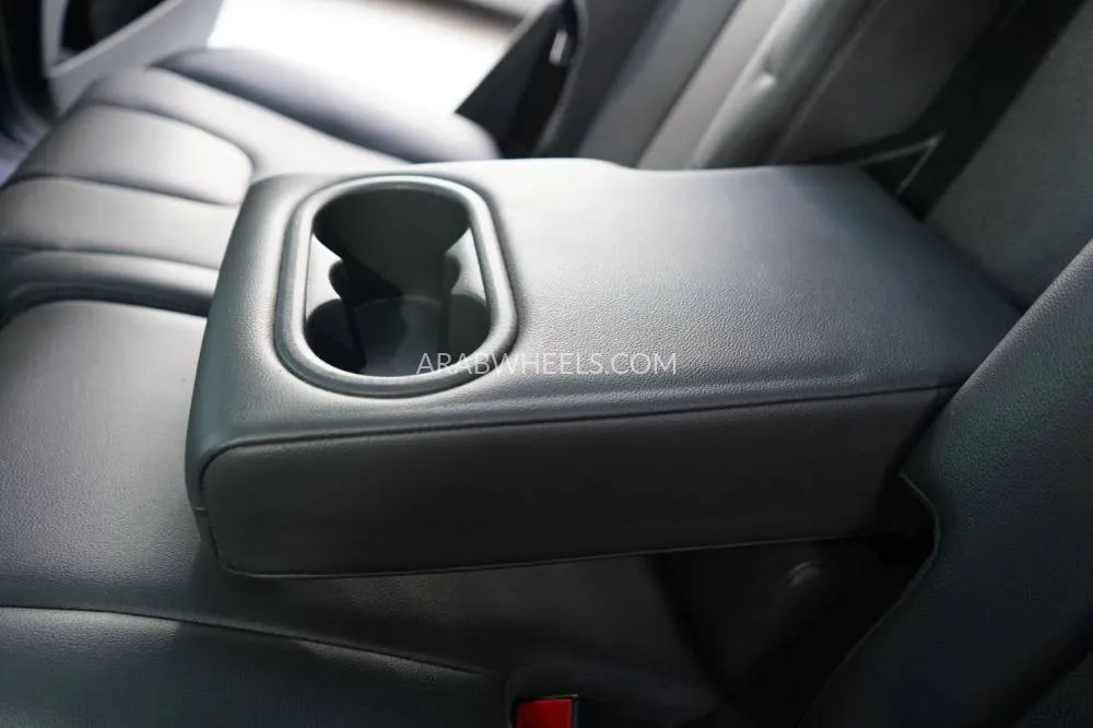 Hyundai Santa Fe 2023 for Sale in Ajman Image-21