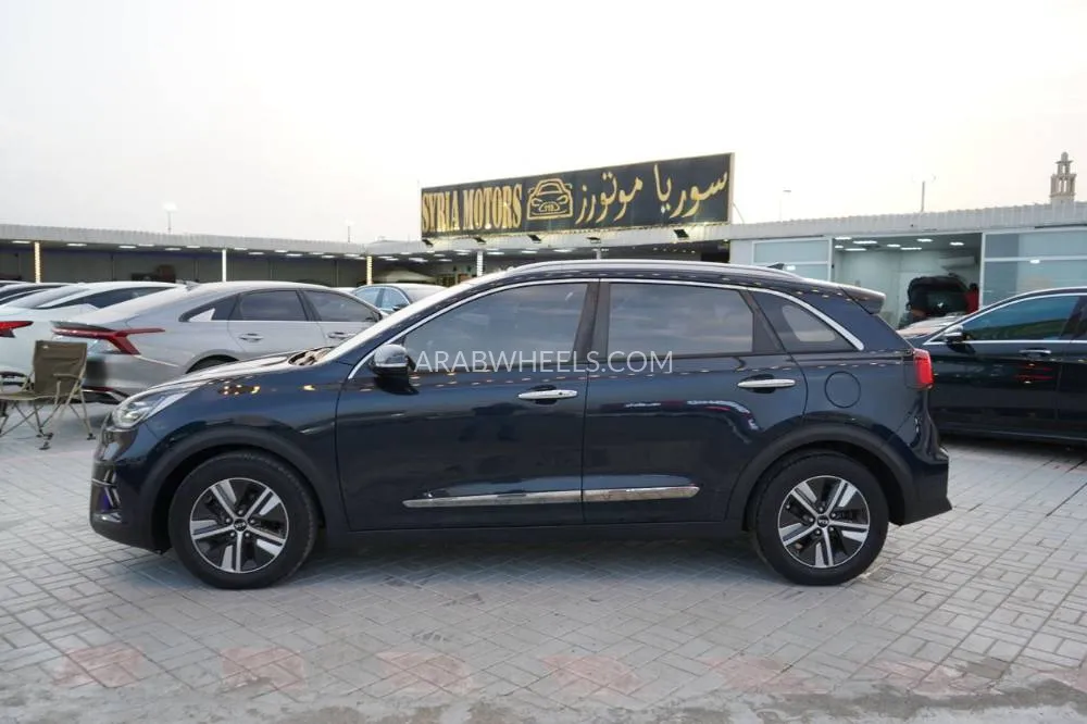 Kia Niro 2020 for Sale in Ajman Image-4