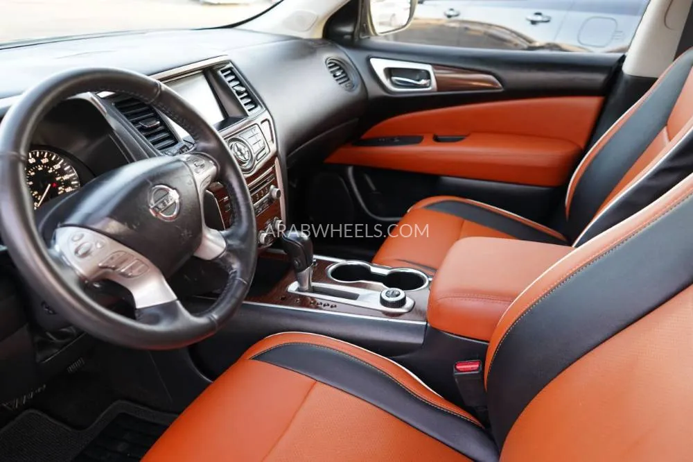 Nissan Pathfinder 2019 for Sale in Ajman Image-16