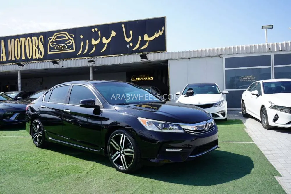 هوندا أكورد 2017 for Sale in عجمان Image-2