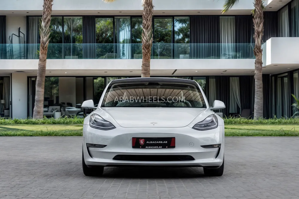 Tesla Model 3 2020 for Sale in Dubai Image-3