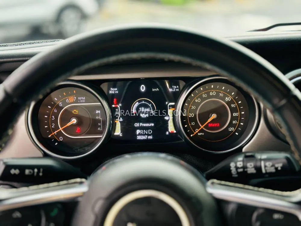 Jeep Wrangler 2020 for Sale in Sharjah Image-12