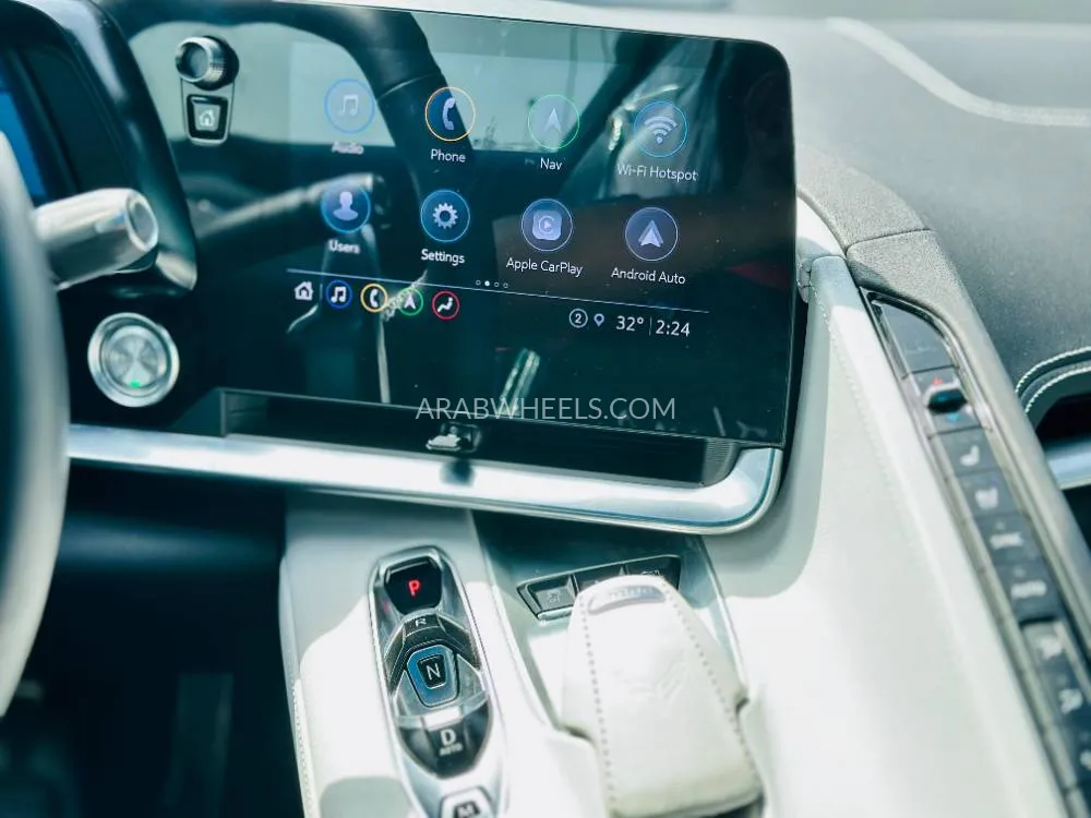 Chevrolet Corvette 2022 for Sale in Sharjah Image-13