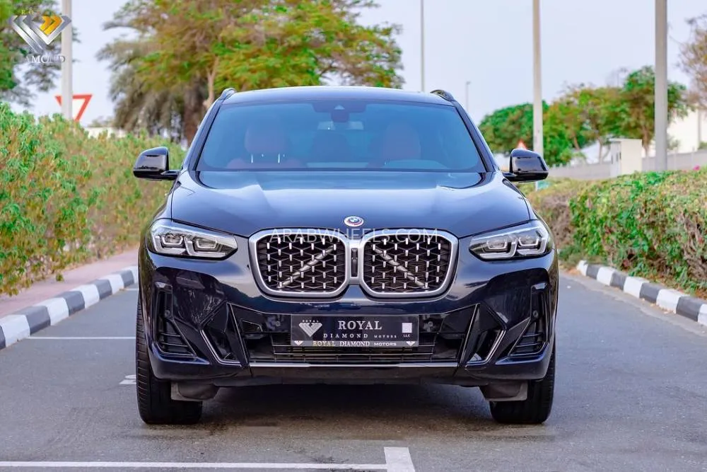 BMW X4 2023 for Sale in Dubai Image-2