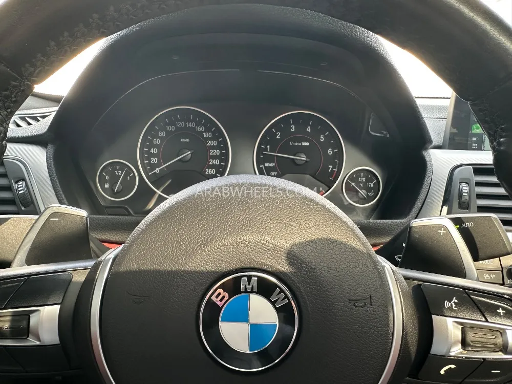 بي إم دبليو الفئة الرابعة 2018 for Sale in العين Image-11