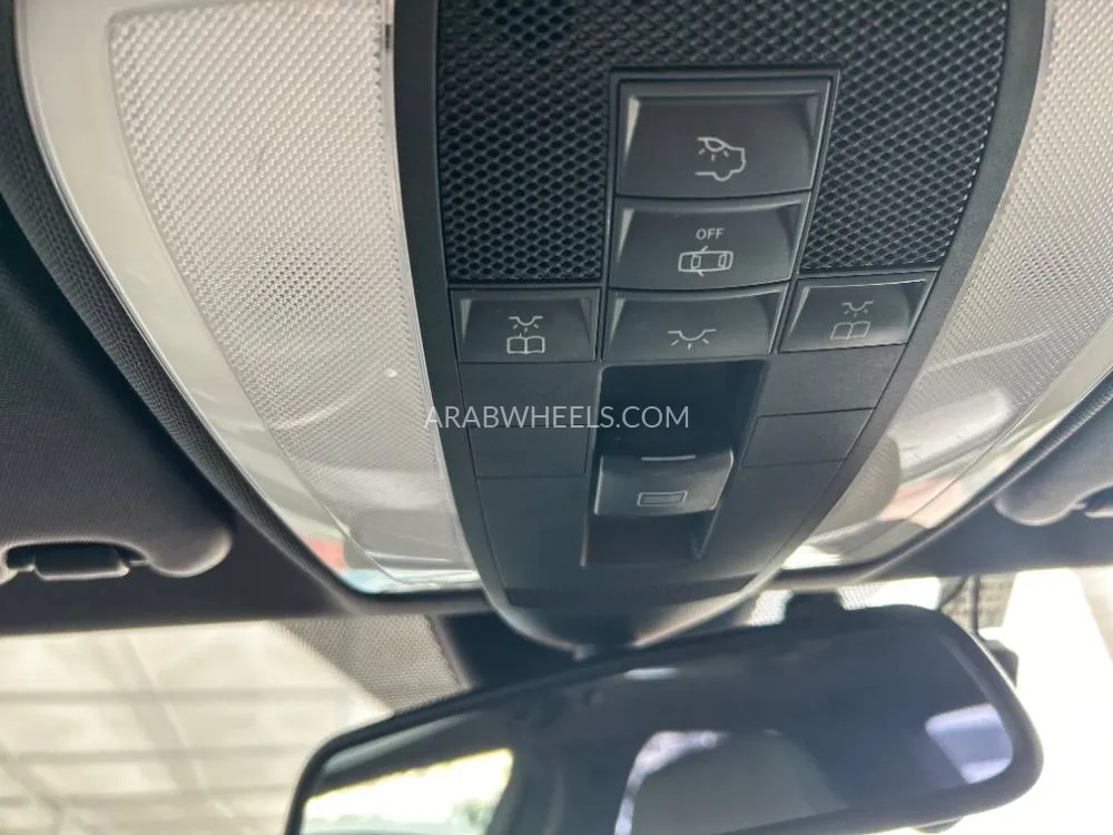 Mercedes Benz C Class 2008 for Sale in Dubai Image-10