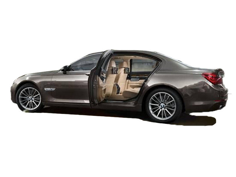 بي إم دبليو الفئة السابعة الجيل الخامس (F01) الخارجية 