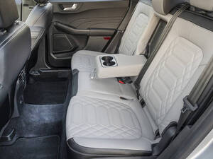 فورد اسكيب الداخلية 