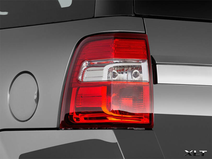 فورد إكسبيديشن الجيل الثالث الخارجية 